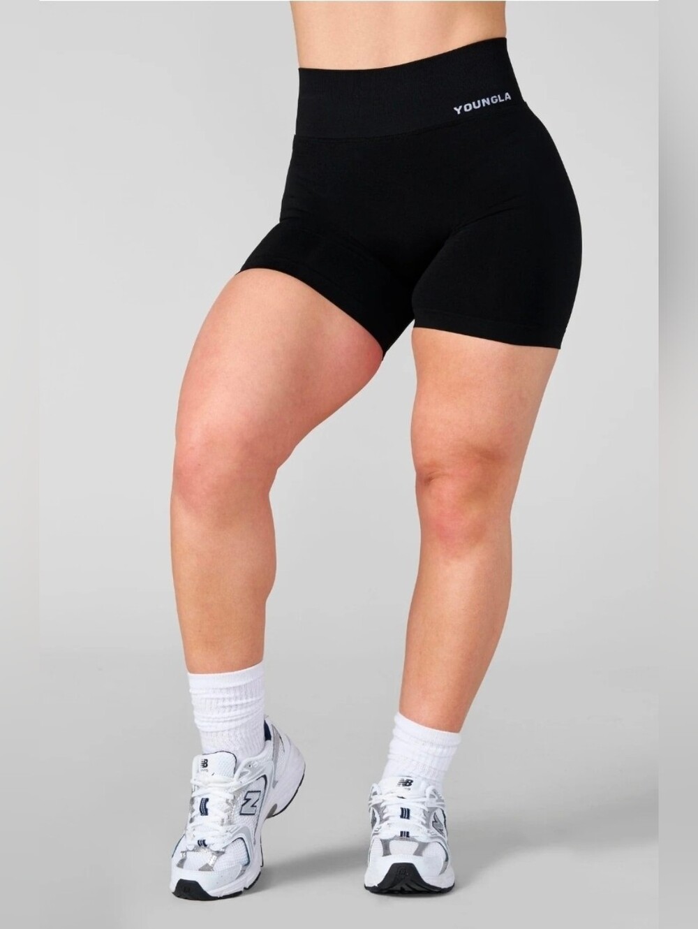 Youngla High-Waist Black Compression WI156 - KOVE SEAMLESS SHORTS